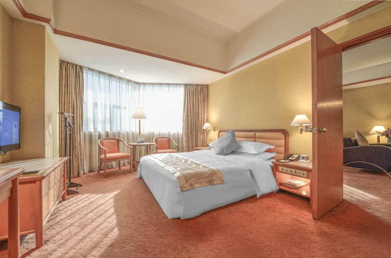 Gloria Plaza Shenyang Hotel Eksteriør billede